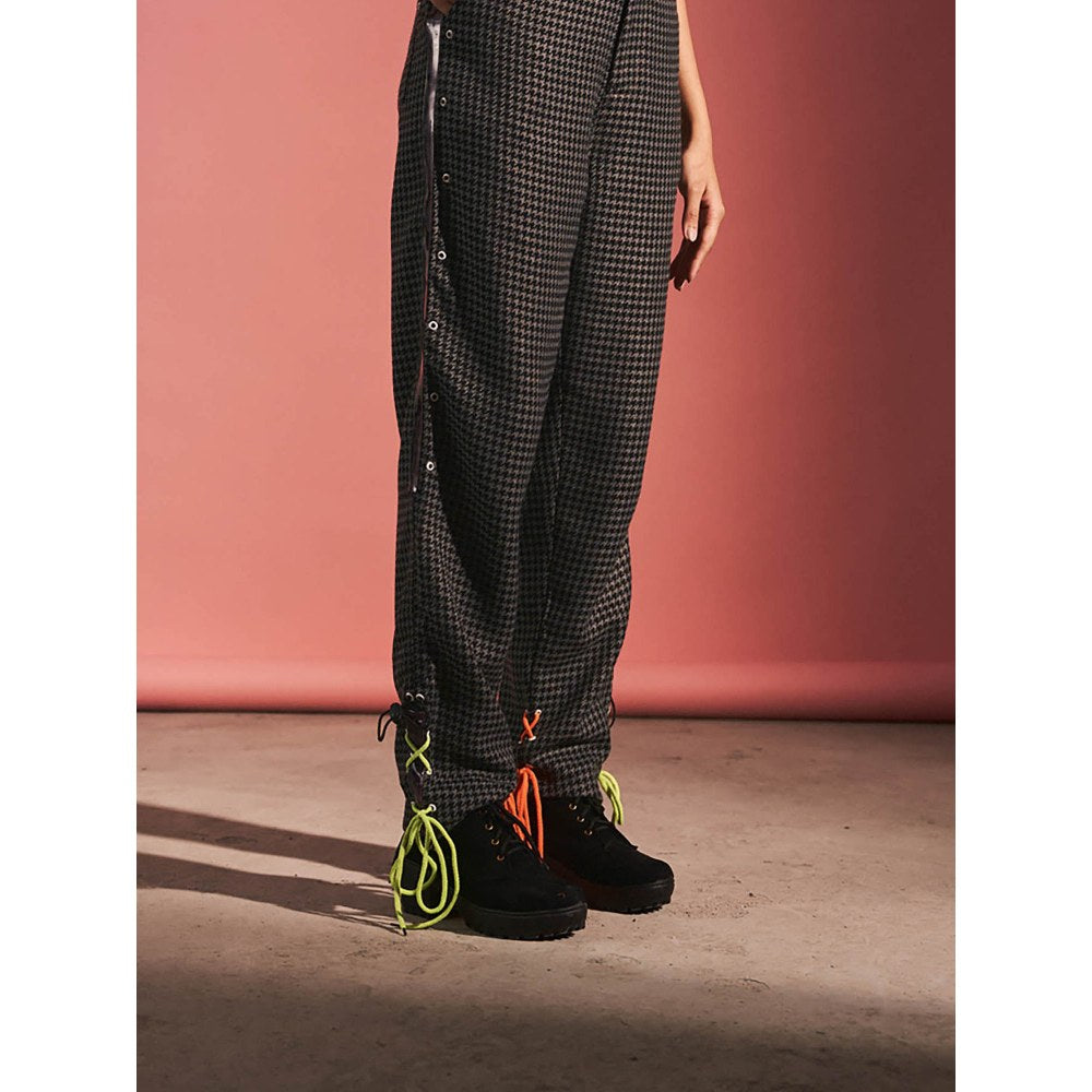 SPACE Grey Self Design Tapered Wayne-Viny-Pants