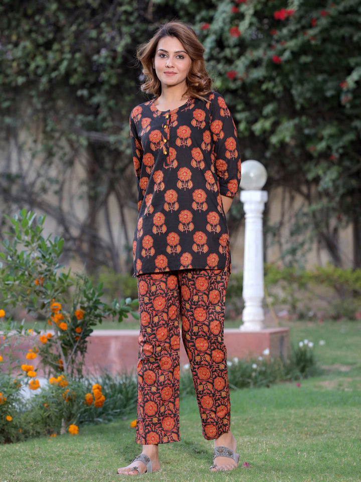 Black Ethnic Print Straight Cotton Short Kurta With Pajama