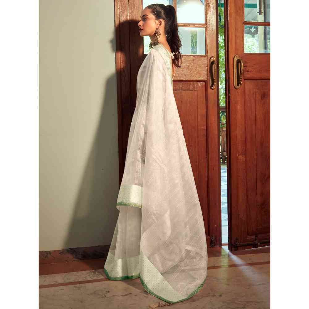 Stylee LIFESTYLE White Organza Woven Saree With Unstitched Blouse