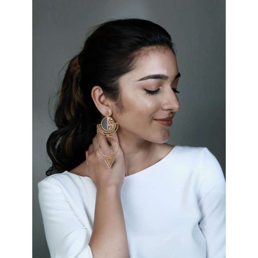 Suhani Pittie Gold Plated Round Dotted Blue & Yellow Acrylic With Triangle Wire & Blue Ac Hanging