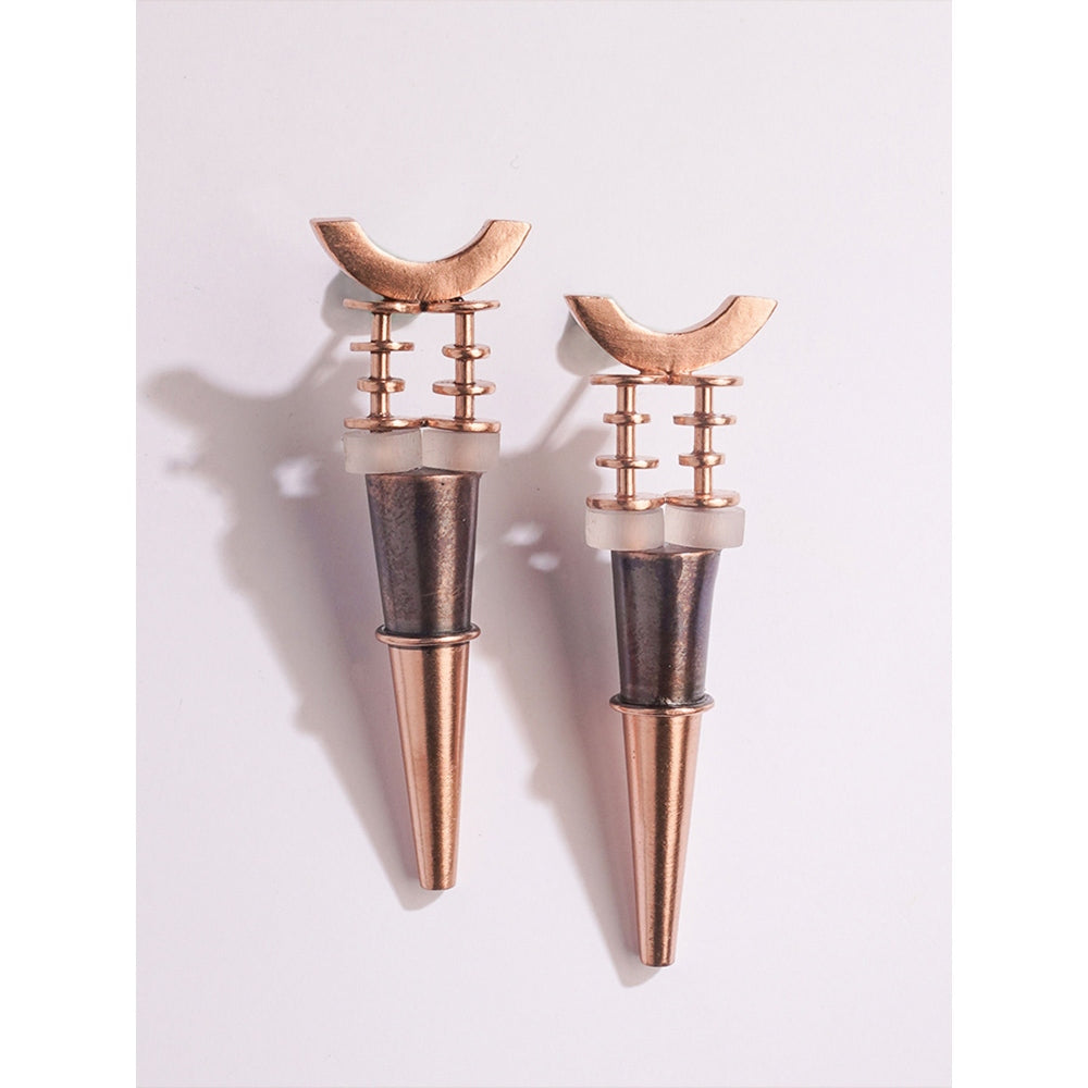 Suhani Pittie Edge of Darkness Black And Gold Plated Small Spike Earrings