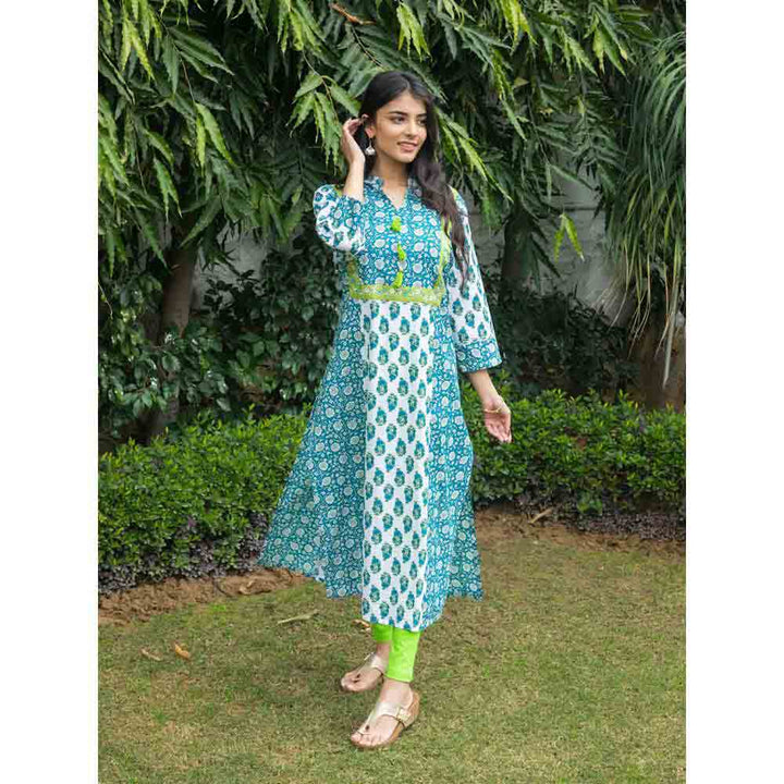 SVARCHI Cotton Cambric Embroidered Straight Kurta-White and Green