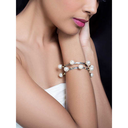 Tanvi Garg Arcadia Pop Up Bracelet