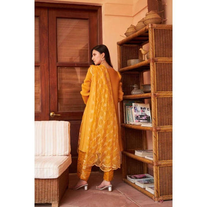 TASUVURE Elegant Pleated & Brocade Tunic with Dupatta and Potli-Orange (Set of 4)