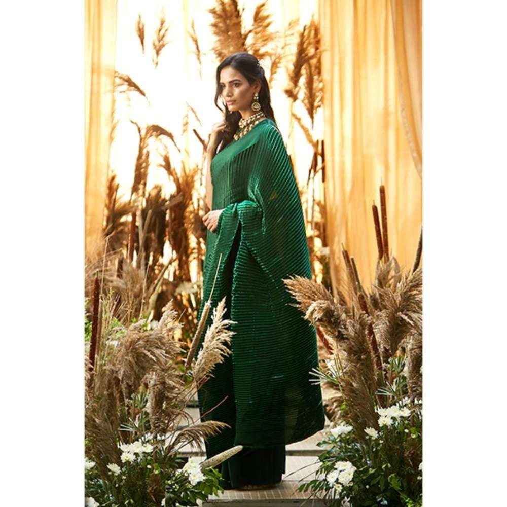TASUVURE Classy Pleated Gown Saree - Emerald Green