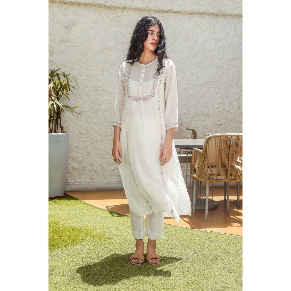 Tatwa Designs Snow White Camelia Kurta (Set of 3)