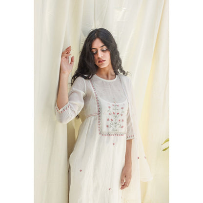 Tatwa Designs Snow White Mughal Buta Yoke Kurta (Set of 3)