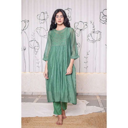 Tatwa Designs Bottle Green Paarijaat Kurta (Set of 3)
