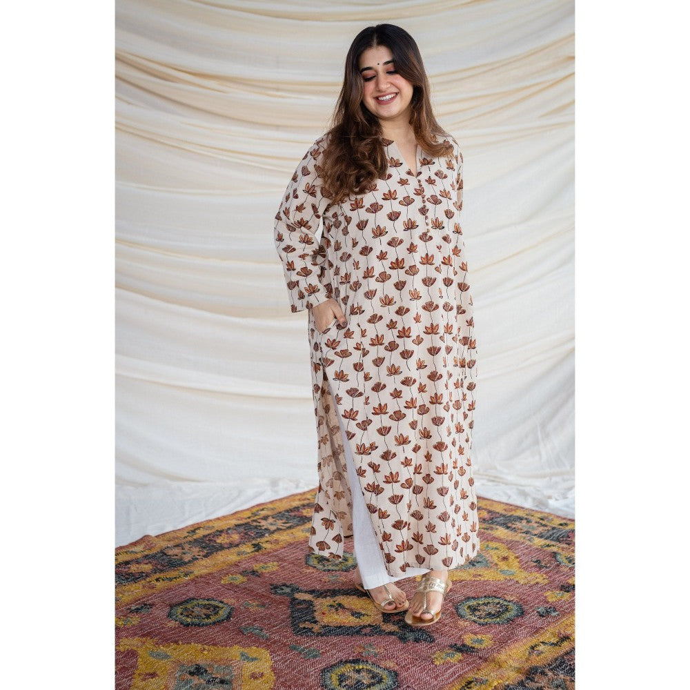 The Indian Ethnic Co. Handwoven Kamal Print Jhabha Kali Kurta