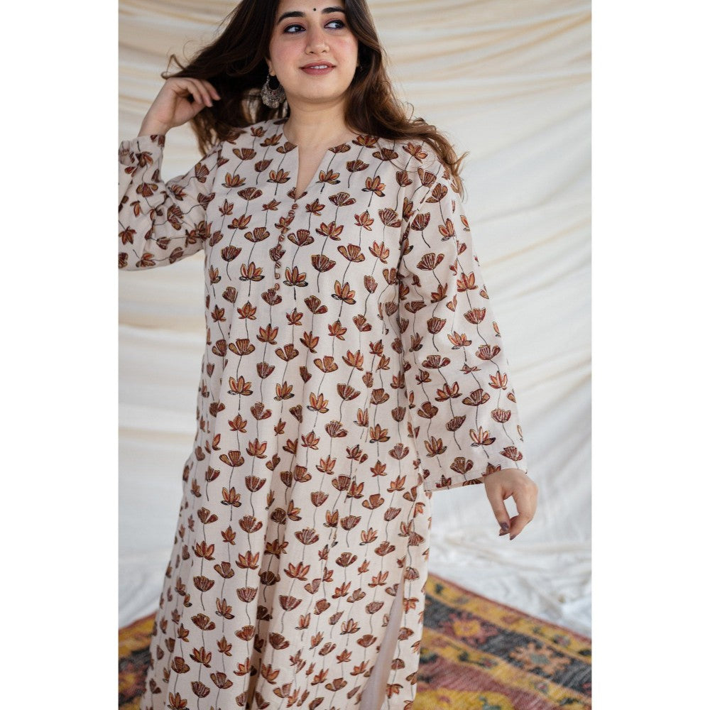 The Indian Ethnic Co. Handwoven Kamal Print Jhabha Kali Kurta