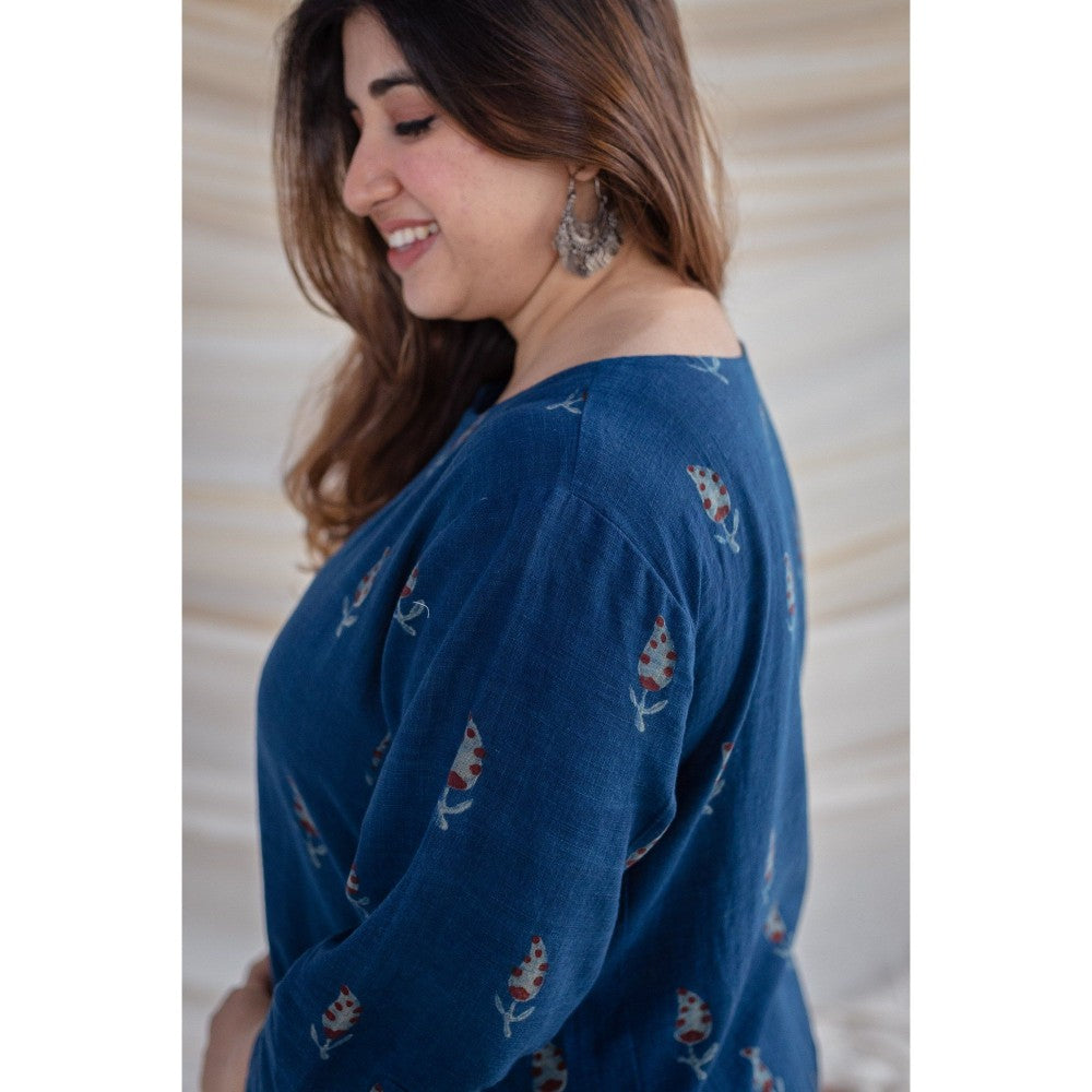 The Indian Ethnic Co. Slub Cotton Indigo Short Tunic