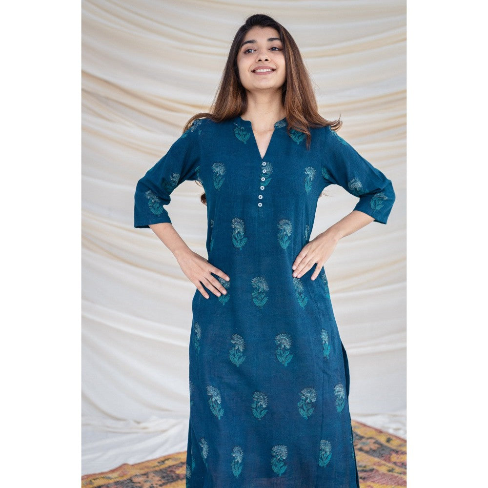 The Indian Ethnic Co. Slub Cotton Indigo Kurta