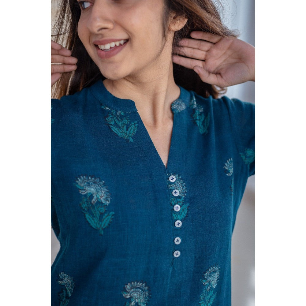The Indian Ethnic Co. Slub Cotton Indigo Kurta