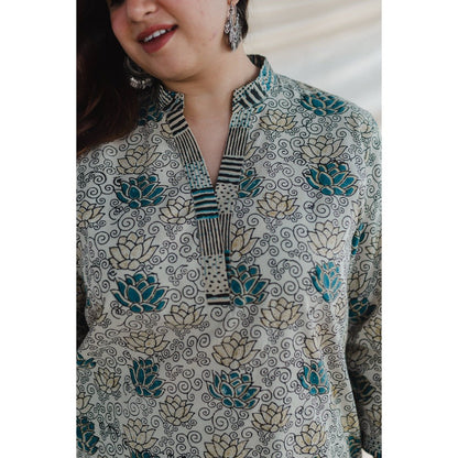 The Indian Ethnic Co. Ajrakh White Cotton Straight Kurta