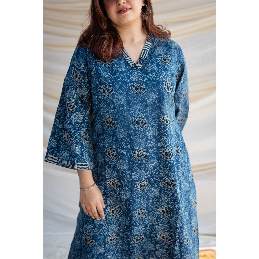 The Indian Ethnic Co. Blue Lotus Ajrakh Cotton Straight Kurta