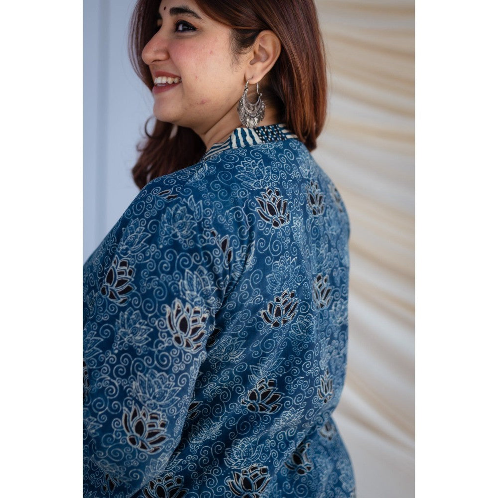 The Indian Ethnic Co. Blue Lotus Ajrakh Cotton Straight Kurta