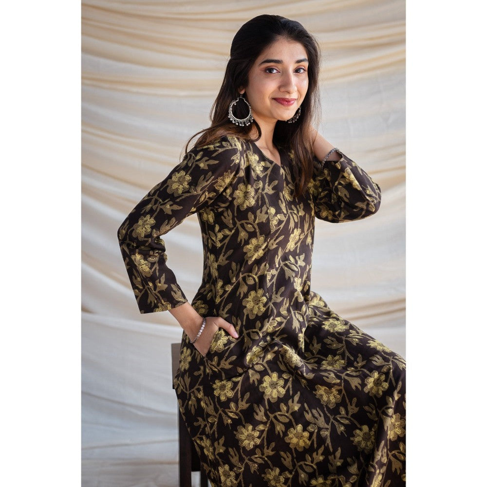 The Indian Ethnic Co. Olive Jahota Kali Cotton Kurta