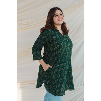 The Indian Ethnic Co. Green Bargad Slub Cotton Short Kurta