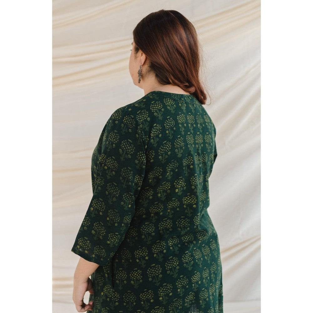 The Indian Ethnic Co. Green Bargad Slub Cotton Short Kurta