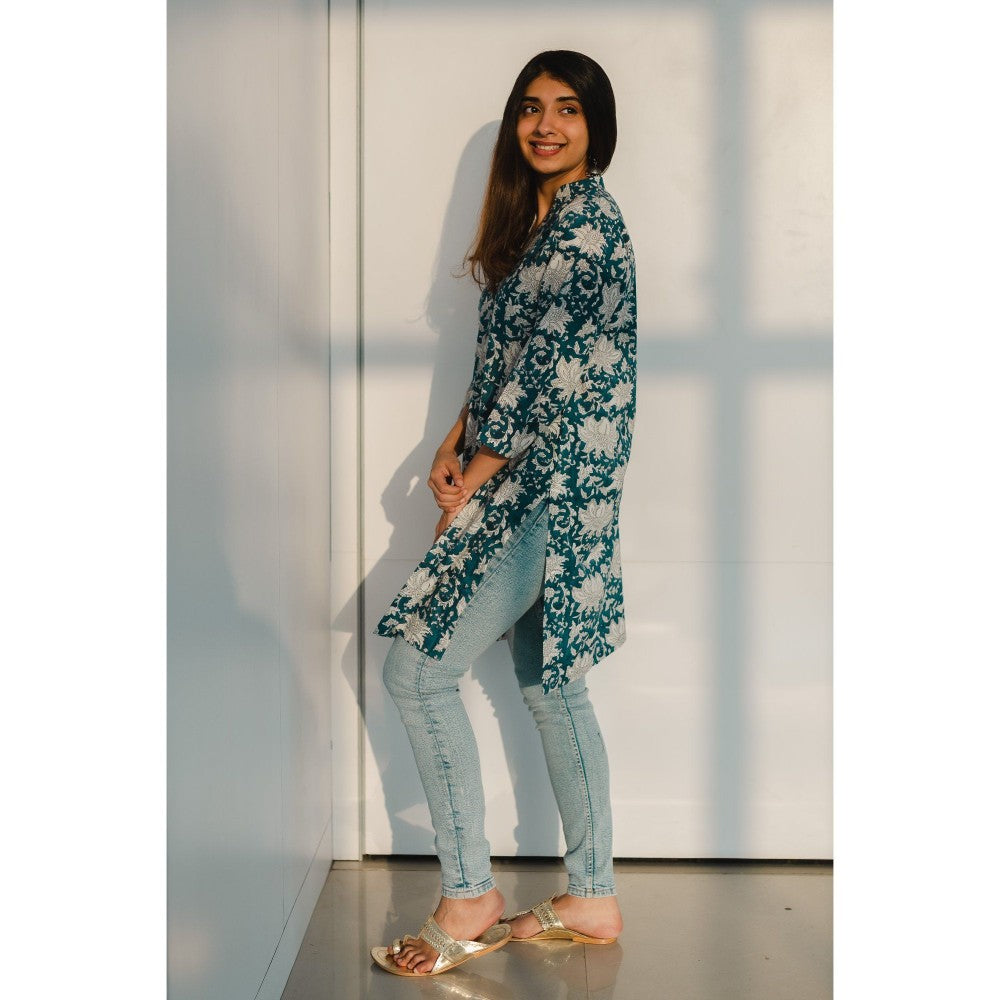 The Indian Ethnic Co. Blue Sanganeri Short Cotton Kurta
