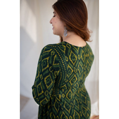The Indian Ethnic Co. Green Slub Cotton Dabu Kurta