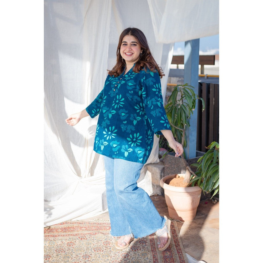 The Indian Ethnic Co. Indigo Dabu Cotton Short Top