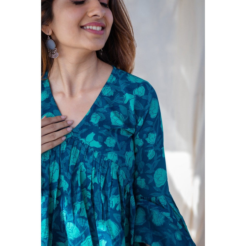 The Indian Ethnic Co. Indigo Dabu Cotton Short Top