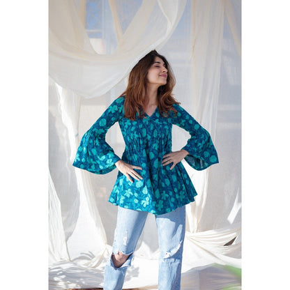 The Indian Ethnic Co. Indigo Dabu Cotton Short Top