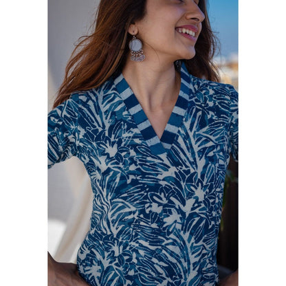 The Indian Ethnic Co. Indigo And White Dabu Cotton Short Top