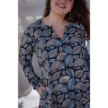 The Indian Ethnic Co. Black Leafy Kalamkari Cotton Kali Kurta