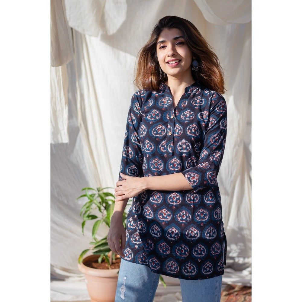The Indian Ethnic Co. Indigo Jahota Cotton Short Top