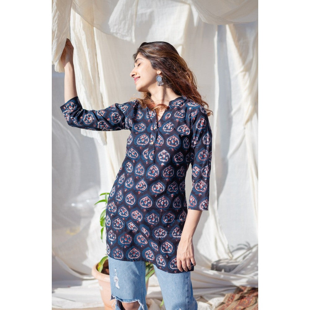 The Indian Ethnic Co. Indigo Jahota Cotton Short Top