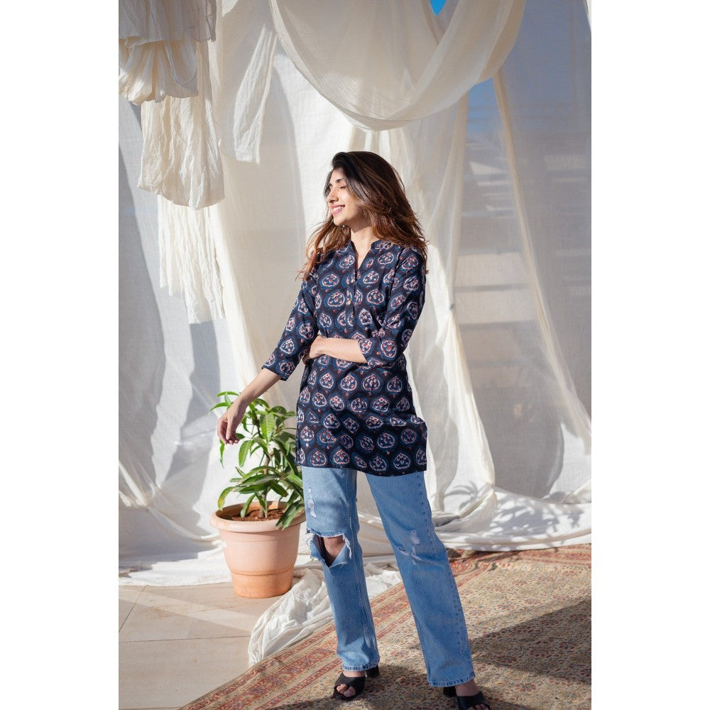 The Indian Ethnic Co. Indigo Jahota Cotton Short Top