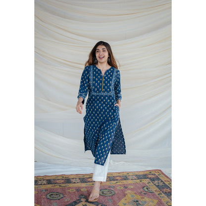 The Indian Ethnic Co. Indigo Ajrakh Straight Cut Cotton Kurta