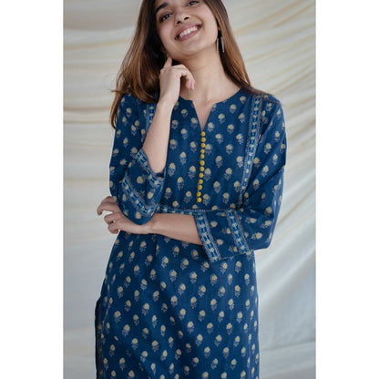 The Indian Ethnic Co. Indigo Ajrakh Straight Cut Cotton Kurta
