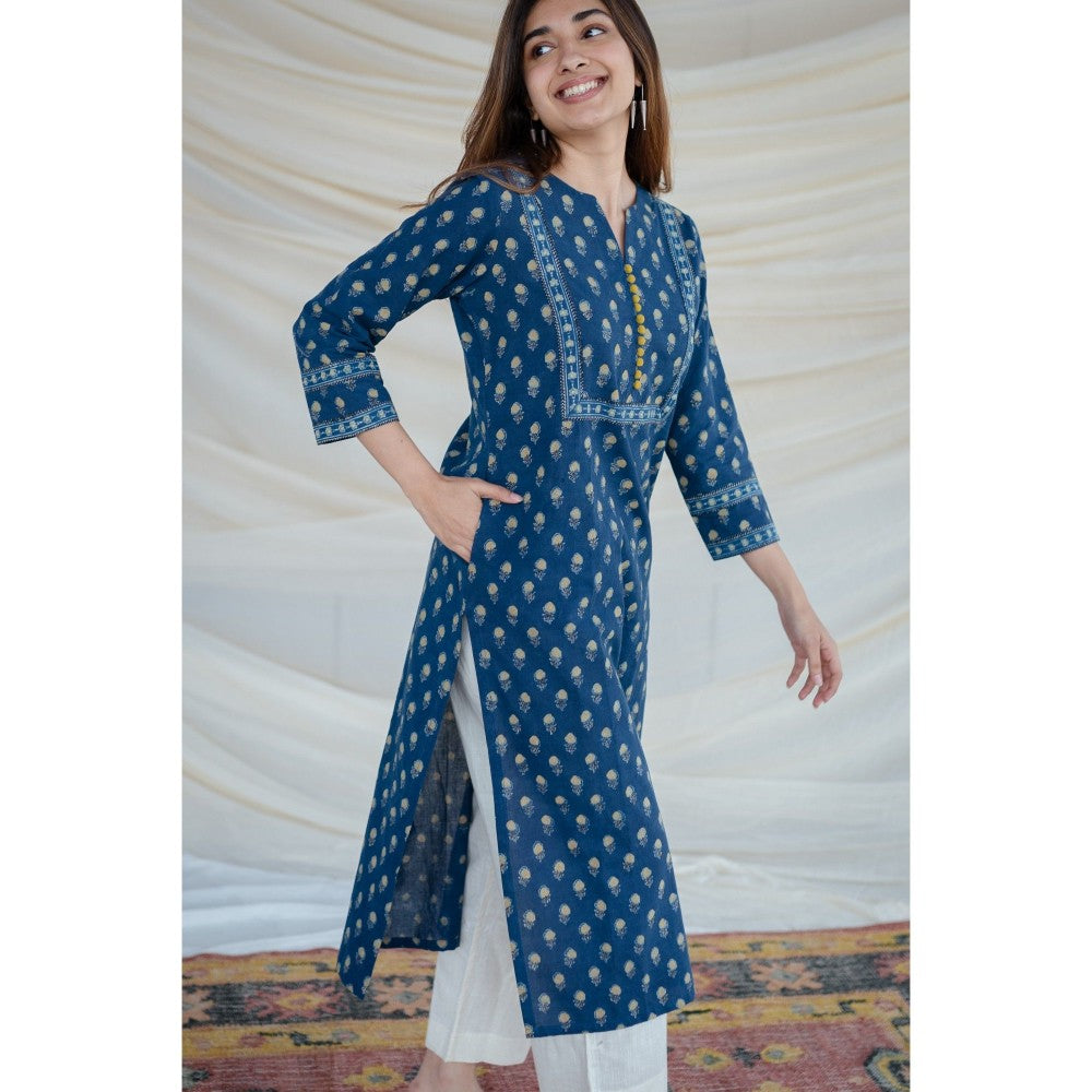 The Indian Ethnic Co. Indigo Ajrakh Straight Cut Cotton Kurta