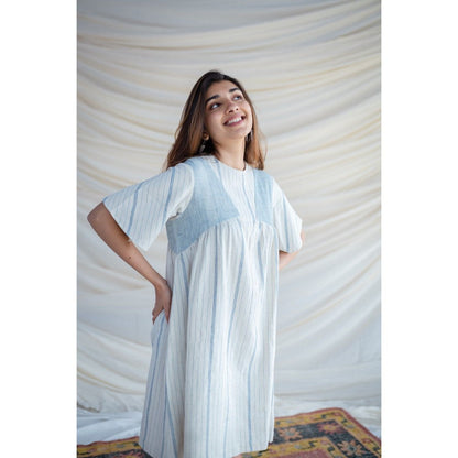 The Indian Ethnic Co. White And Blue Kala Cotton Dress