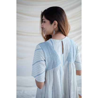 The Indian Ethnic Co. White And Blue Kala Cotton Dress