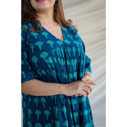 The Indian Ethnic Co. Indigo Dabu Cotton Short Top