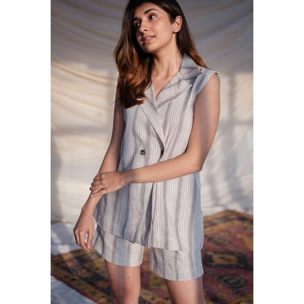 The Indian Ethnic Co. Beige Kala Cotton Co-Ord (Set of 2)