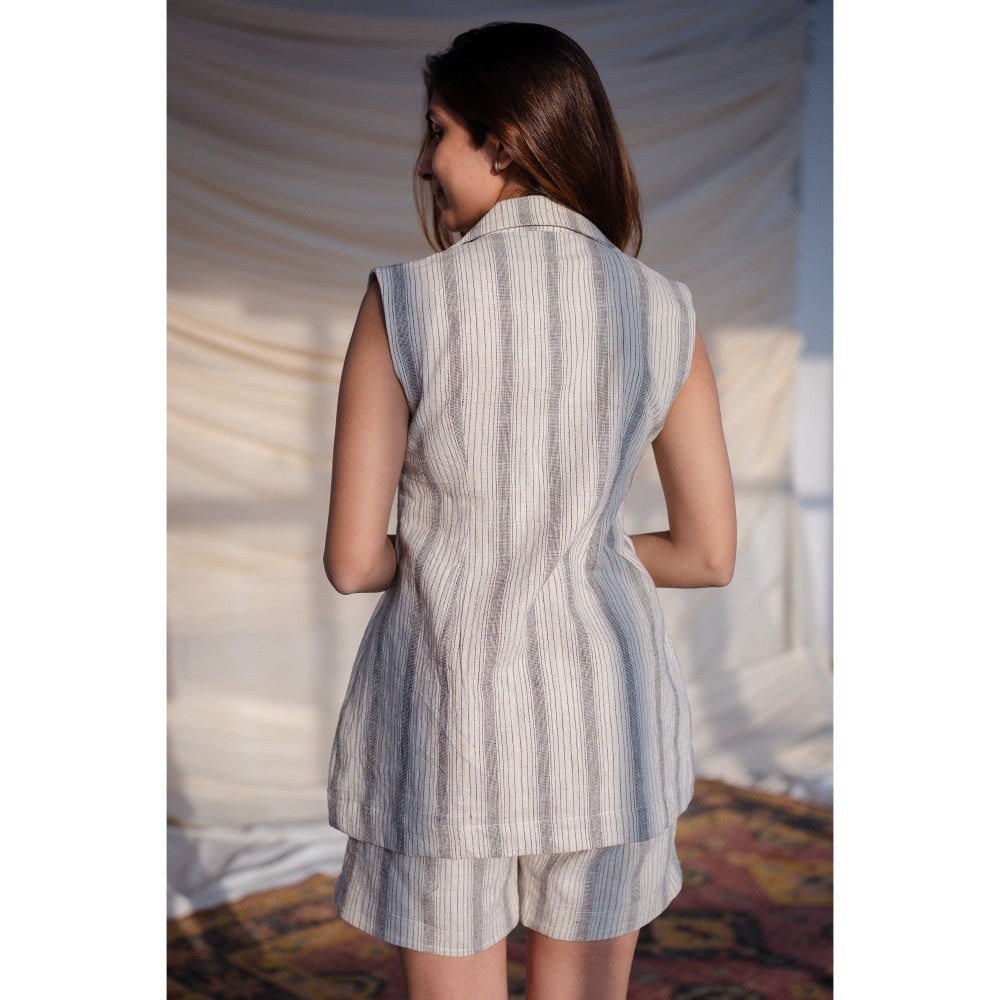 The Indian Ethnic Co. Beige Kala Cotton Co-Ord (Set of 2)