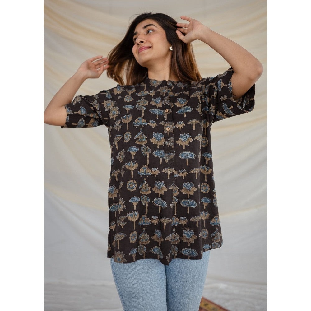 The Indian Ethnic Co. Black Ajrakh Cotton Tunic