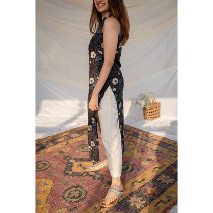 The Indian Ethnic Co. Black Jahota Cotton Halter Neck Kurta