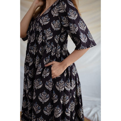 The Indian Ethnic Co. Black Ajrakh Cotton Flared Kurta
