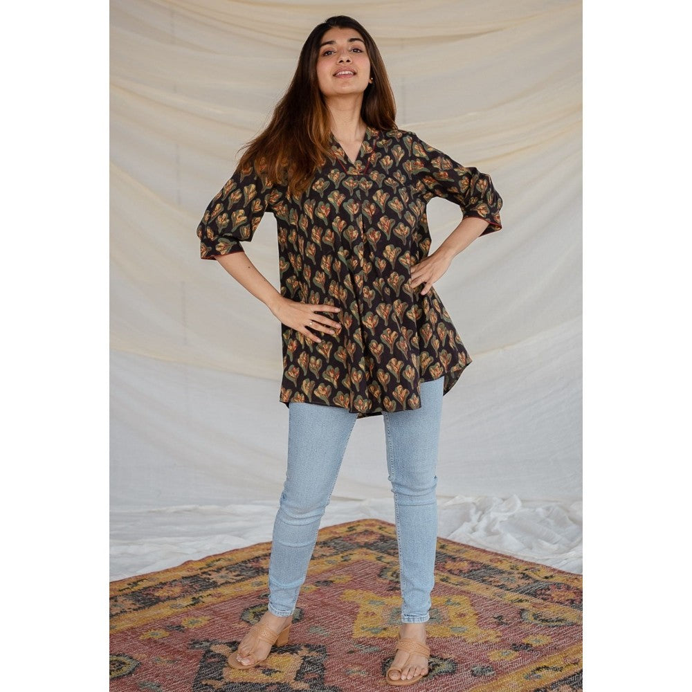 The Indian Ethnic Co. Black Jahota Cotton Short Tunic