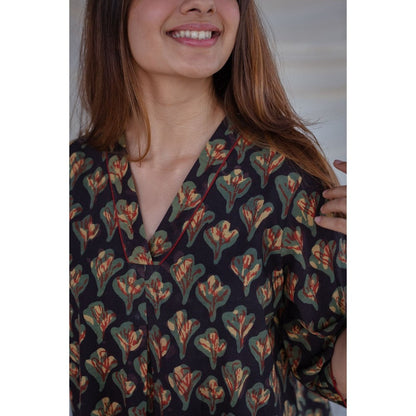 The Indian Ethnic Co. Black Jahota Cotton Short Tunic