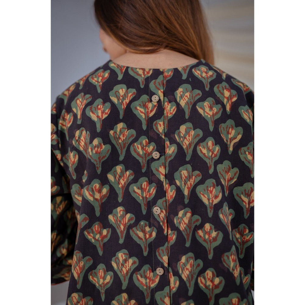 The Indian Ethnic Co. Black Jahota Cotton Short Tunic