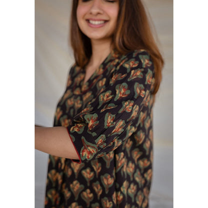 The Indian Ethnic Co. Black Jahota Cotton Short Tunic