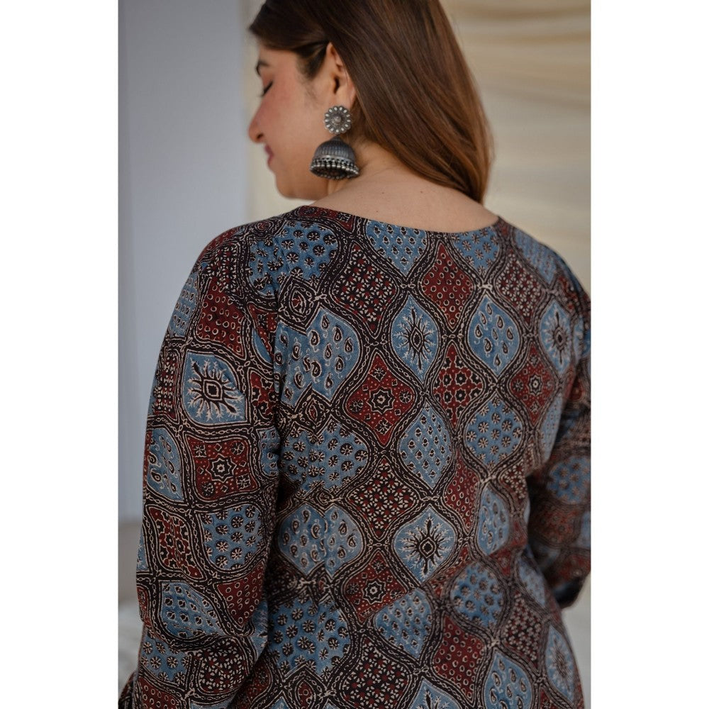 The Indian Ethnic Co. Blue Ajrakh Kali Cotton Kurta