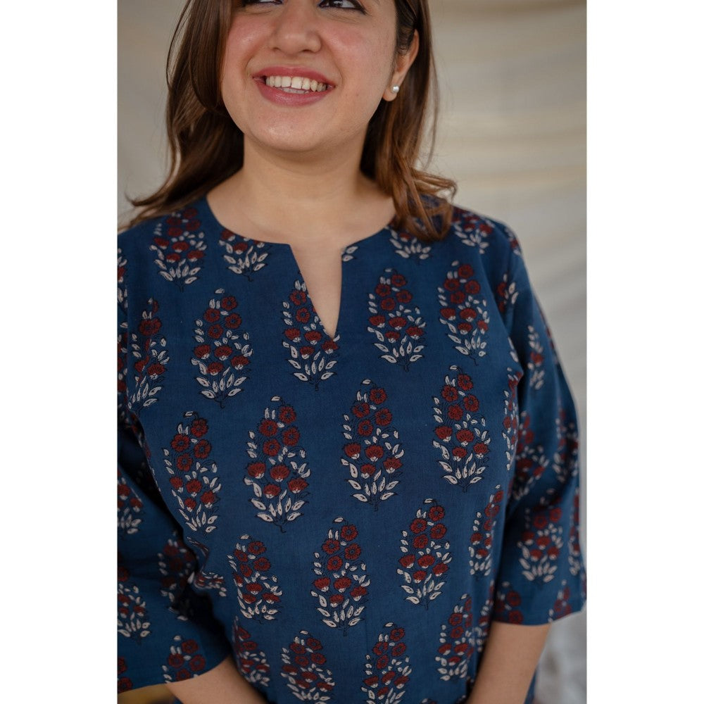 The Indian Ethnic Co. Blue Ajrakh Cotton Tunic